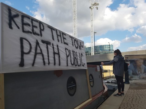 Paddington_banner_person